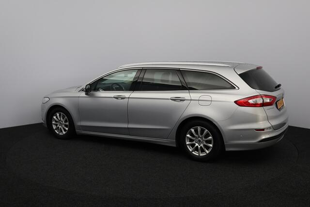 Ford MONDEO Wagon 1.5 TDCi Trend/ Airco/ Navi/ 6-Bak/ Bluetooth/ DAB+/ Cruise/ Elek.Pakket/ Getint-Glas/ PDC V+A/ C.V. Afstand/ Multi-Stuur/ Dakrail