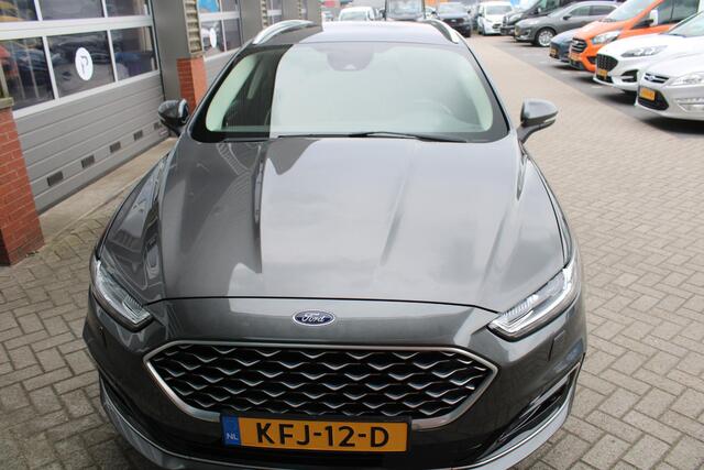 Ford MONDEO Wagon 2.0 IVCT HEV Vignale | 104.700 KM | Lederen interieur | Trekhaak | Adaptieve Cruise Control