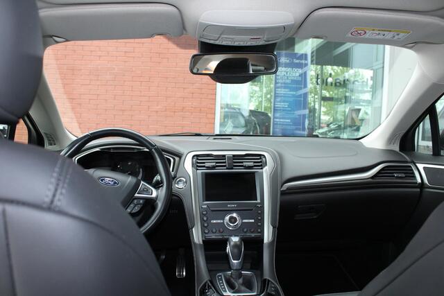 Ford MONDEO Wagon 2.0 IVCT HEV Vignale | 104.700 KM | Lederen interieur | Trekhaak | Adaptieve Cruise Control
