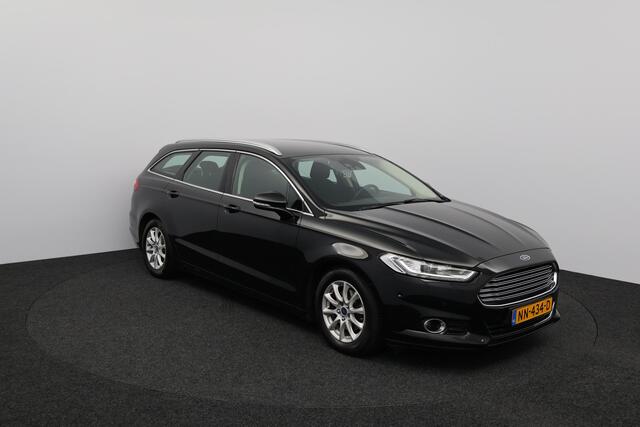 Ford MONDEO Wagon 1.5 TDCi Titanium/ LED Koplampen/ Voorruitverw./ Keyless/ Dode-Hoek DET./ PDC V+A/ Android-Auto/ PDC V+A/ Lane-Assist./ Grootlicht Assist./ 16'' LMV/ Chroom.