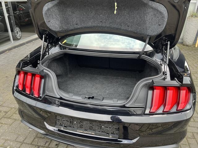 Ford MUSTANG Fastback 2.3 EcoBoost PREMIUM PACKAGE / CLIMA / CRUISE / NAVI