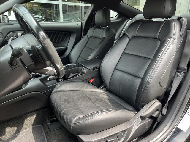 Ford MUSTANG Fastback 2.3 EcoBoost PREMIUM PACKAGE / CLIMA / CRUISE / NAVI