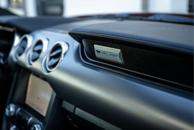 Ford MUSTANG Fastback 2.3 EcoBoost (EU Model) - Performance & Custom Pack - Sportuitlaat - Achterspoiler - Leder - 290 pk