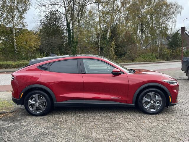 Ford MUSTANG Mach-E Extended RWD 98 kWh 285pk Panorama dak | BTW Auto | Adaptieve Cruise | Elek Achterklep | Dodehoeksensoren