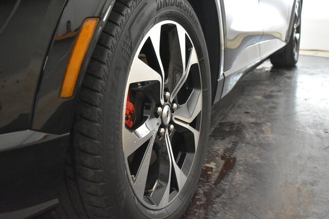Ford MUSTANG Mach-E AWD 75 kWh 360º Camera Leder met Lucid Red stiksels El aKlep