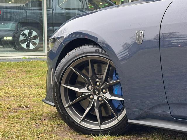 Ford MUSTANG Fastback 5.0 V8 Dark Horse Carbon B&O
