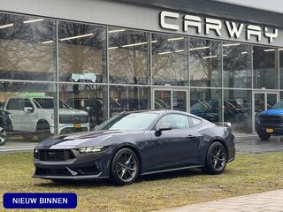 ford-mustang-fastback-5.0-v8-dark-h