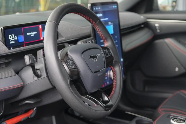 Ford MUSTANG Mach-E 337pk Extended AWD 98 kWh Panoramadak B&O *BTW* Trekhaak Technology Plus pack NLauto