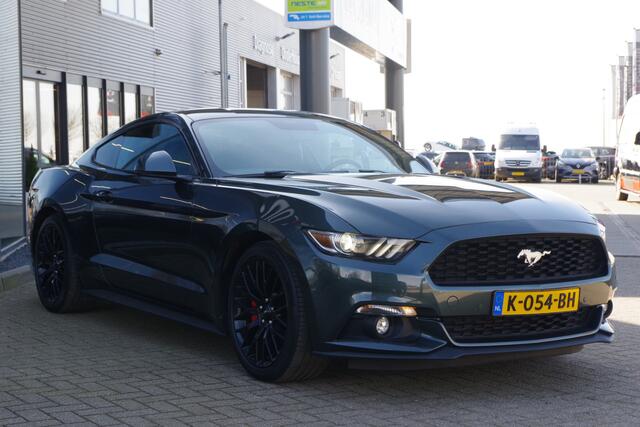 Ford MUSTANG Fastback 2.3 EcoBoost 317 PK, Milltek Uitlaatsysteem, Stoelkoeling- & Verwarming, Camera, Premium Pack