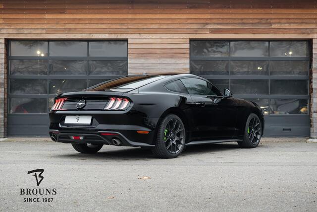 Ford MUSTANG Fastback 2.3 EcoBoost 370pk *Sportuitl-Carbon-Vent & Verw Stoelen