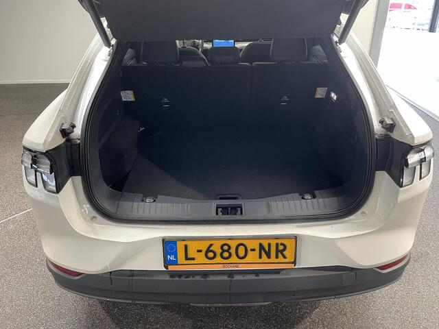 Ford MUSTANG Mach-E RWD 75 kWh Electric | Adaptive Cruise controle | Memory seats |