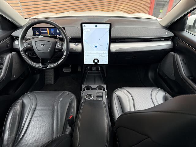 Ford MUSTANG Mach-E RWD 75 kWh Panodak / 360 camera / Winterpack / B&O / Leder / Led enz