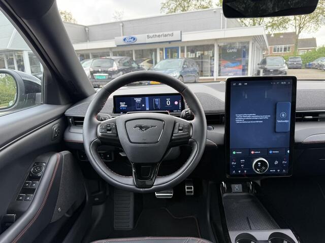 Ford MUSTANG Mach-E Extended Premium RWD 98 kWh B&O Audio | Panorama dak | Afneembare Trekhaak | Zwarte Velgen