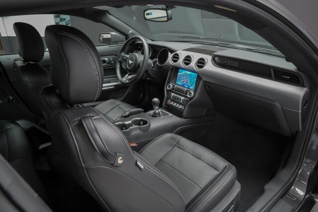 Ford MUSTANG Fastback GT 5.0 V8 460pk HANDGESCHAKELD |sportstoelen|stoelventilatie + verwarming|keyless|navigatie|bluetooth|cruise control|camera|19"|