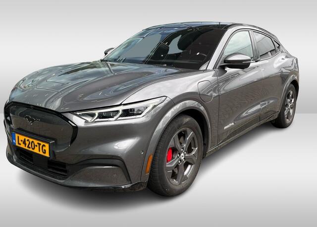 Ford MUSTANG Mach-E Extended First Edition AWD 98 kWh / Panoramadak / Camera / Leder / 19'' / B&O / Keyless / DAB / Dodehoek / ACC / Navigatie / Sfeerverlichting / Stoelverwarming