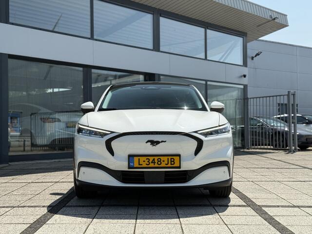 Ford MUSTANG Mach-E Extended 98 kWh | Trekhaak | Panorama | 600 km Range! | Bang & Olufssen |