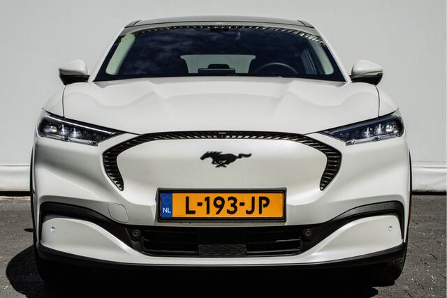 Ford MUSTANG Mach-E RWD 75 kWh Panoramadak/ B&O/ Lederen int./ 360 Camera/ Stoel-stuurverwarming/ Elektr. achterklep
