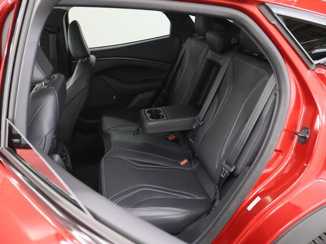 Ford MUSTANG Mach-E Extended RWD 98 kWh | Panoramadak | Navigatie | Parkeercamera 360° | Keyless Go | B&O | Cruise Control Adaptief | Elektr, Achterklep |