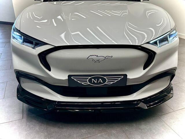 Ford MUSTANG Mach-E Extended Premium AWD 98 kWh