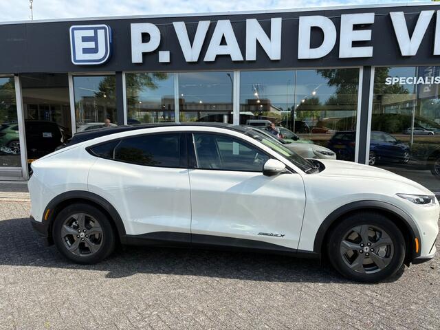 Ford MUSTANG Mach-E Extended RWD 98 kWh | Trekhaak |