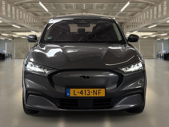 Ford MUSTANG Mach-E Extended RWD 98 kWh Grote Accu ! Alle Opties !