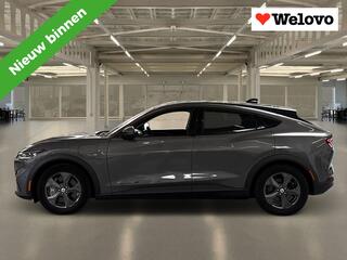 ford-mustang-mach-e-extended-rwd-98