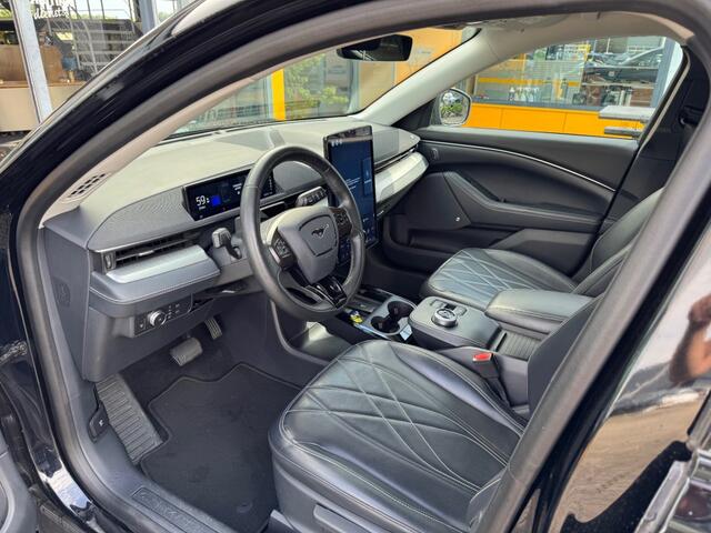Ford MUSTANG RWD 75 kWh - 1e eigenaar - 360 camera - leer - BenO -adap cruise
