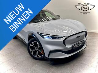 ford-mustang-mach-e-extended-premiu