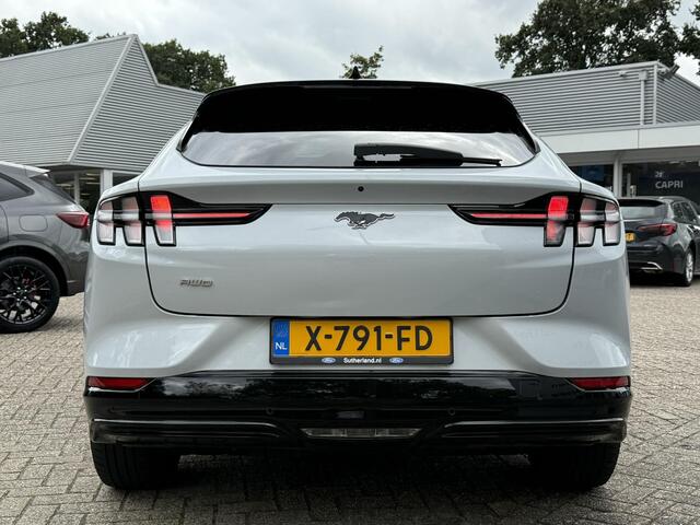 Ford MUSTANG Mach-E Premium AWD 75 kWh | SCI | 269pk Panorama dak | B&O Audio | Adaptieve Cruise | Dodehoeksensoren | Elek Achterklep