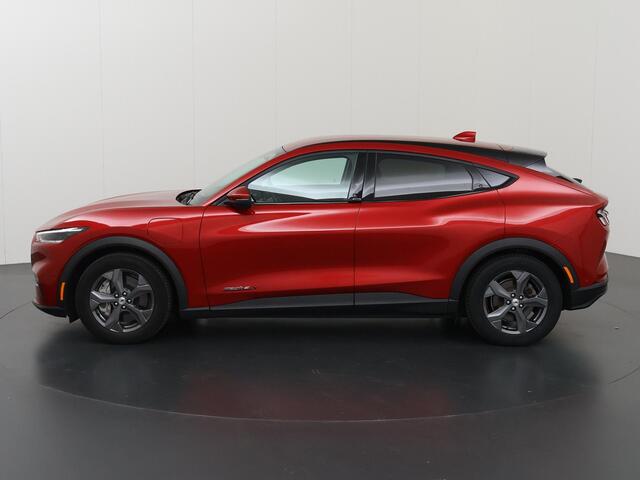 Ford MUSTANG Mach-E Extended RWD 98 kWh | Stoel/Stuurverwarming | B&O | Elektr. Achterklep | Parkeercamera 360° | Cruise Control Adaptief | Dodehoekdetectie | Navigatie |