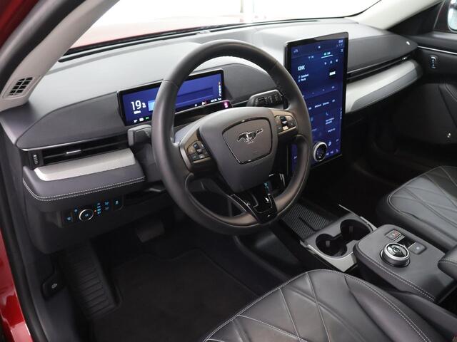 Ford MUSTANG Mach-E Extended RWD 98 kWh | Stoel/Stuurverwarming | B&O | Elektr. Achterklep | Parkeercamera 360° | Cruise Control Adaptief | Dodehoekdetectie | Navigatie |