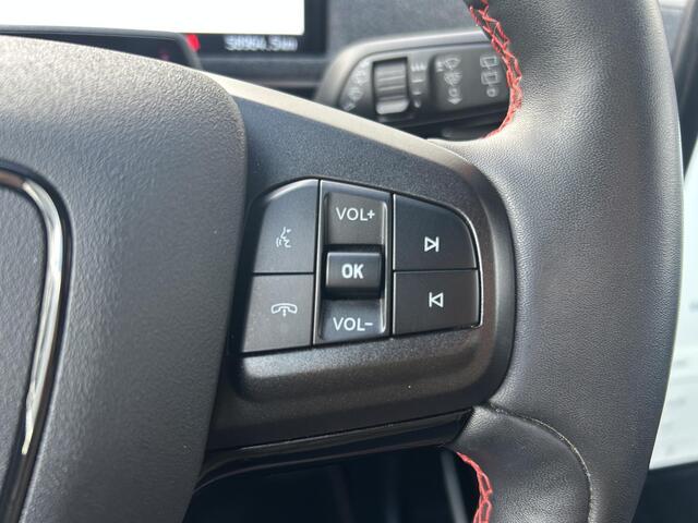 Ford MUSTANG Mach-E AWD 75 kWh / Navigatie / Panorama dak / Achterklep Elektrisch / Cruise Control Adaptief / Climate Control /