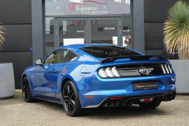 Ford MUSTANG Fastback 5.0 V8 GT 450pk Navigatie/Stoelverwarming/Carbon