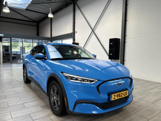 Ford MUSTANG Mach-E Extended RWD 98 kWh 294pk | Adapt. Cruise | Winterpack | Elektr. Achterklep | B&O | Dodehoek detectie |