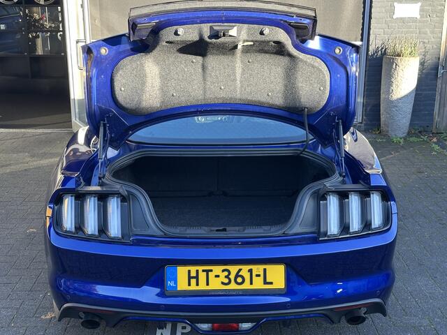 Ford MUSTANG Fastback 2.3 EcoBoost PERFORMANCE PACK / CLIMA / CRUISE / MAXHAUST SOUND