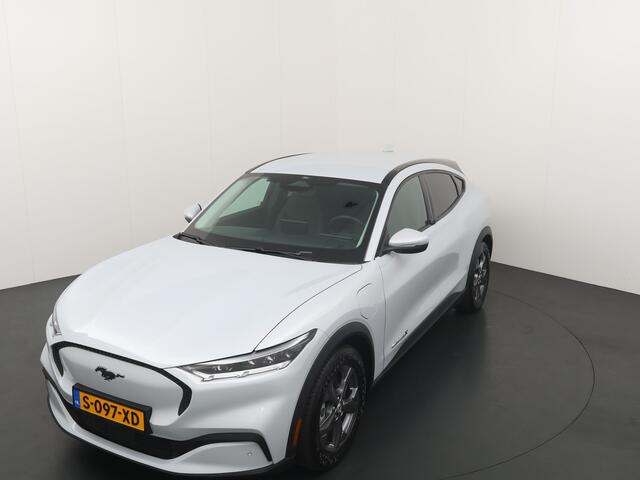 Ford MUSTANG Mach-E Extended RWD 98 kWh | Adapt. Cruise | Clima | Winterpack | Leer | Camera | Apple carplay | Android Auto |