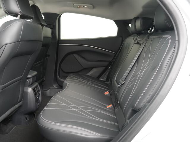 Ford MUSTANG Mach-E Extended RWD 98 kWh | Adapt. Cruise | Clima | Winterpack | Leer | Camera | Apple carplay | Android Auto |