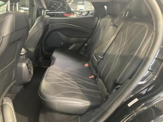 Ford MUSTANG Mach-E Extended Range 286 pk RWD 98 kWh | Trekhaak | B&O | El. a. klep | 360° Camera | Adapt cruise | 1e eig. | 100% dealer ond.