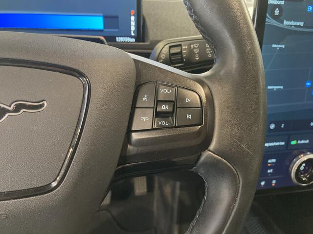 Ford MUSTANG Mach-E Extended Range 286 pk RWD 98 kWh | Trekhaak | B&O | El. a. klep | 360° Camera | Adapt cruise | 1e eig. | 100% dealer ond.