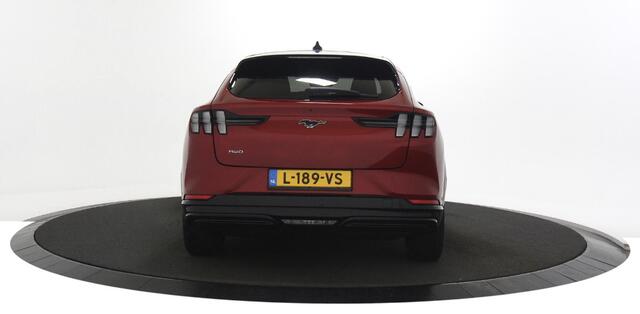Ford MUSTANG Mach-E Extended AWD 98 kWh Navigatie / Panoramadak / B&O