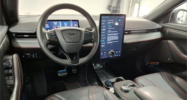 Ford MUSTANG Mach-E Extended AWD 98 kWh Navigatie / Panoramadak / B&O