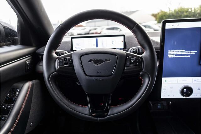 Ford MUSTANG Mach-E AWD 75 kWh | B&O | Pano | 360° camera