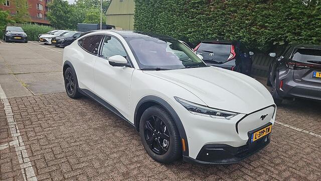 Ford MUSTANG Mach-E Sport RWD 75 kWh 400 km actieradius | SOH accu 94% | Navigatie |