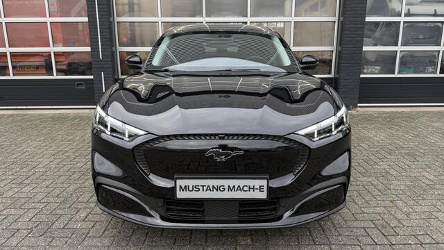 Ford MUSTANG Mach-E Standard RWD 75 kWh Voordeel ¤1.000,- | Snel direct leverbaar |