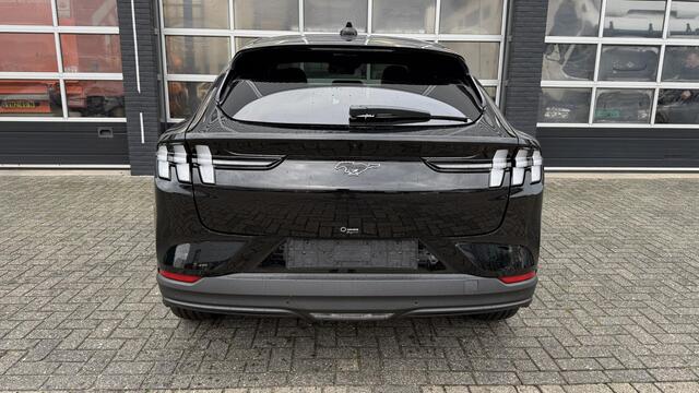 Ford MUSTANG Mach-E Standard RWD 75 kWh Voordeel ¤1.000,- | Snel direct leverbaar |