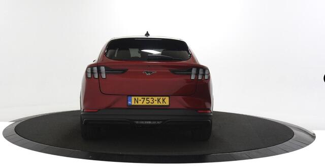 Ford MUSTANG Mach-E RWD 75 kWh Navigatie / 360 Camera / Trekhaak