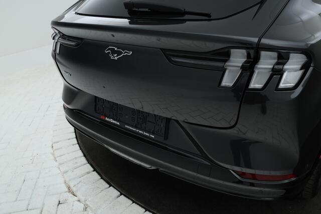 Ford MUSTANG Mach-E AWD 75 kWh