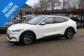 ford-mustang-mach-e-extended-rwd-98