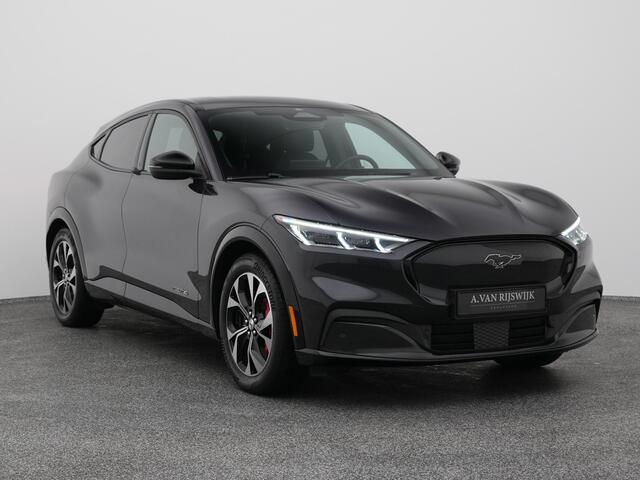 Ford MUSTANG Mach-E Premium AWD 75 kWh | CAMERA | ADAPTIVE | STOEL- EN STUURVERW.