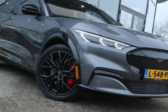 Ford MUSTANG MACH-E EXTENDED FIRST EDITION AWD 98KWH ORIG. NL | 373PK | CARPLAY | 360 CAMERA | B&O | MEMORY | WINTERPACK